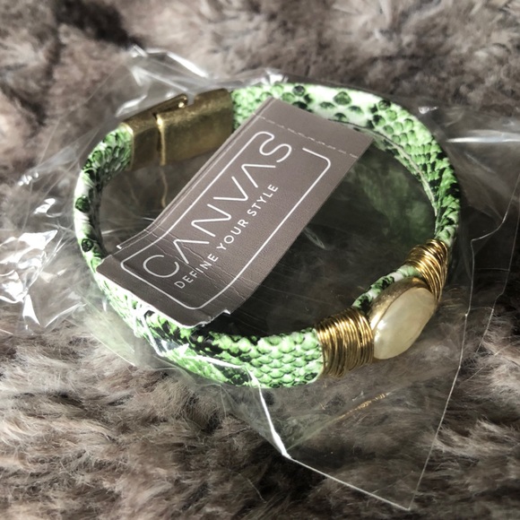 Wire Wrapped Pearl Green Python Bracelet - Picture 4 of 9